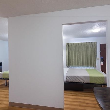 Studio Inn Extended Stay Oklahoma City Airport By Oyo エクステリア 写真