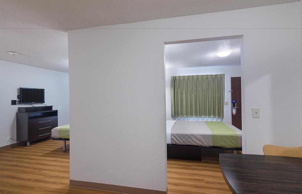 Studio Inn Extended Stay Oklahoma City Airport By Oyo エクステリア 写真