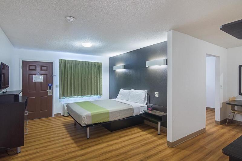 Studio Inn Extended Stay Oklahoma City Airport By Oyo エクステリア 写真