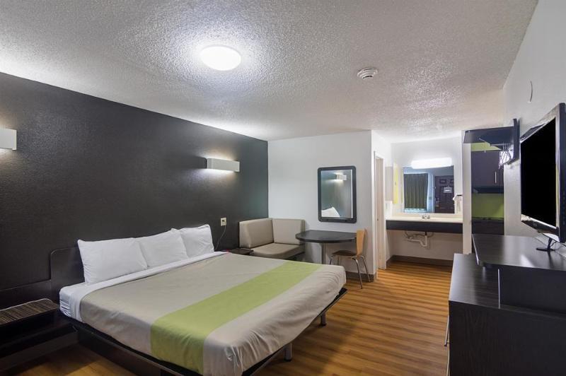Studio Inn Extended Stay Oklahoma City Airport By Oyo エクステリア 写真