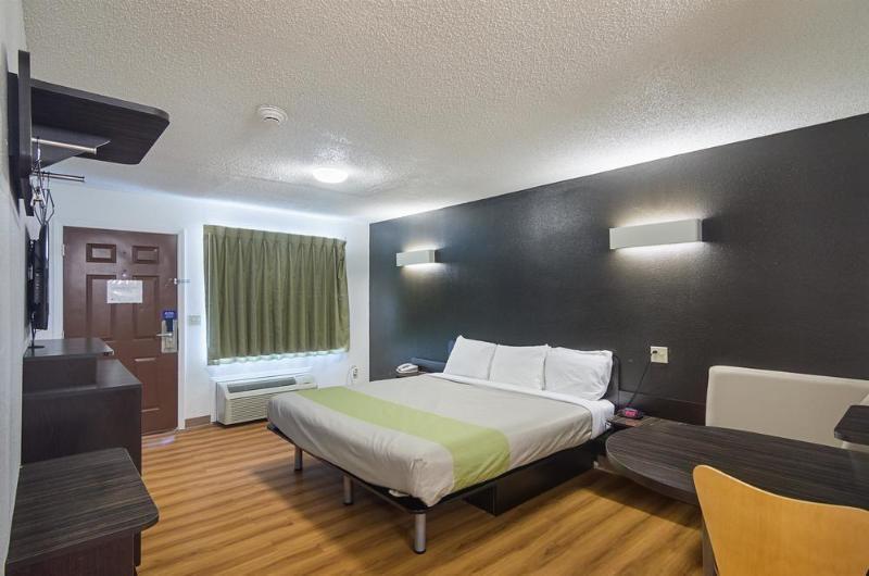 Studio Inn Extended Stay Oklahoma City Airport By Oyo エクステリア 写真